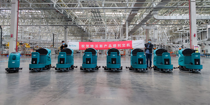 مصنع نيسان يختار آلة تنظيف الأرضيات TVX
